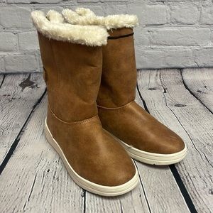 Girls faux suede shearling style boots, NWT
